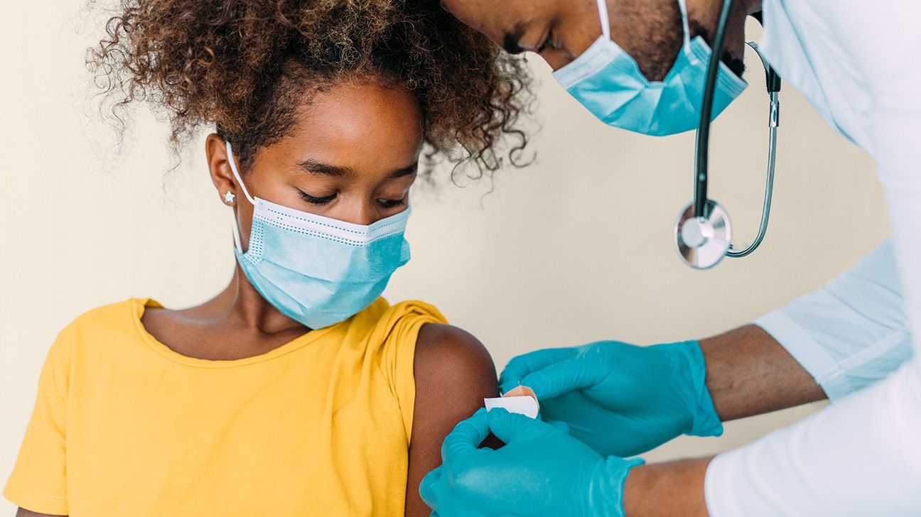 Especialistas analisam segurança do timerosal em vacinas contra gripe Thimerosal, um conservante que contém mercúrio, está presente em vacinas e outros medicamentos desde a década de 1930. (Foto: VioletaStoimenova/Getty Images)