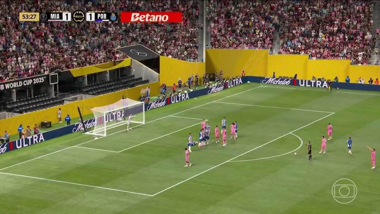 Treze jogadores se destacam ao marcar em Copas do Mundo e de Clubes Foto: Reprodução