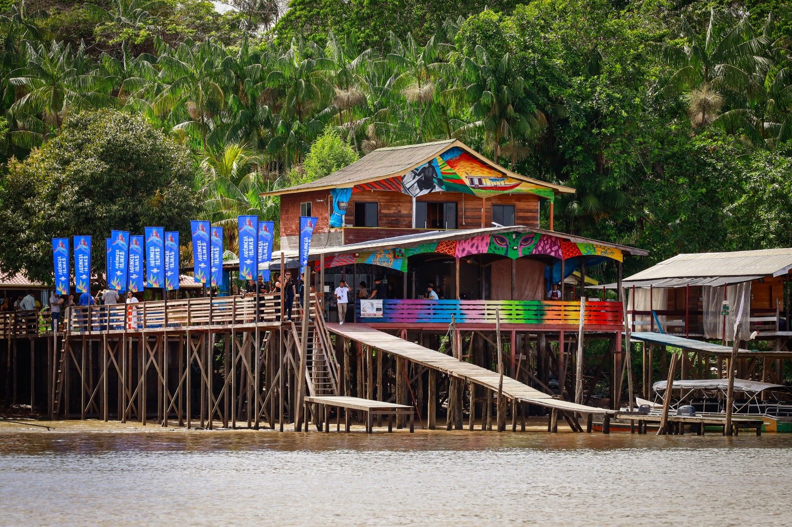 Belém inaugura hub para fortalecer bioeconomia antes da COP30 A ilha do Combu é patrimônio cultural do Pará desde 2024 e abriga comunidades ribeirinhas que vivem da economia local da floresta (Foto: Carlos Borges/Divulgação)