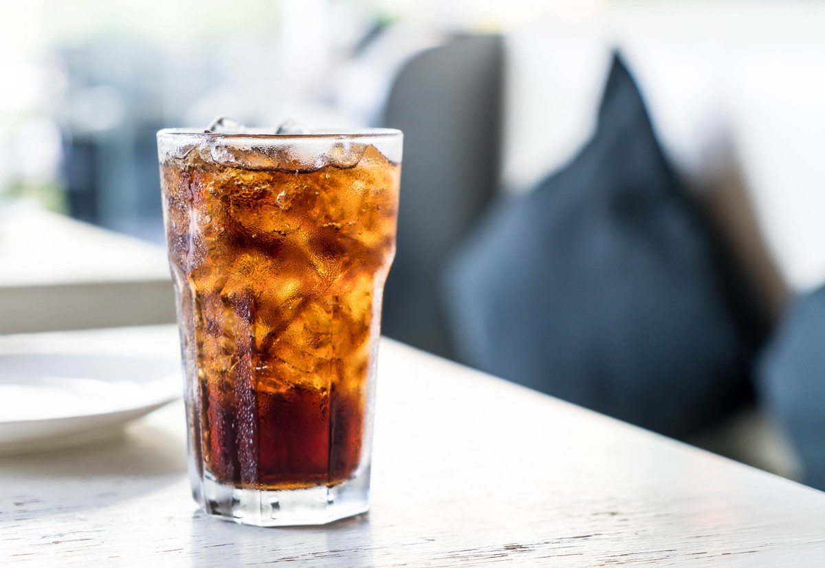 Coca-Cola alivia dor de cabeça? Neurologistas esclarecem a crença popular Refrigerante (Foto: Freepik.com)