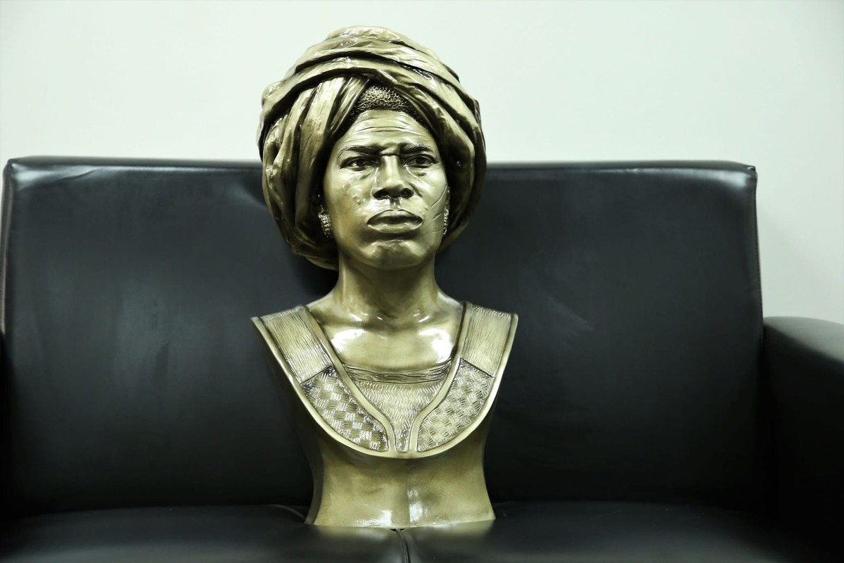 Busto de Esperança Garcia será instalado no TRT do Rio de Janeiro Busto de Esperança Garcia (Foto: Divulgação)