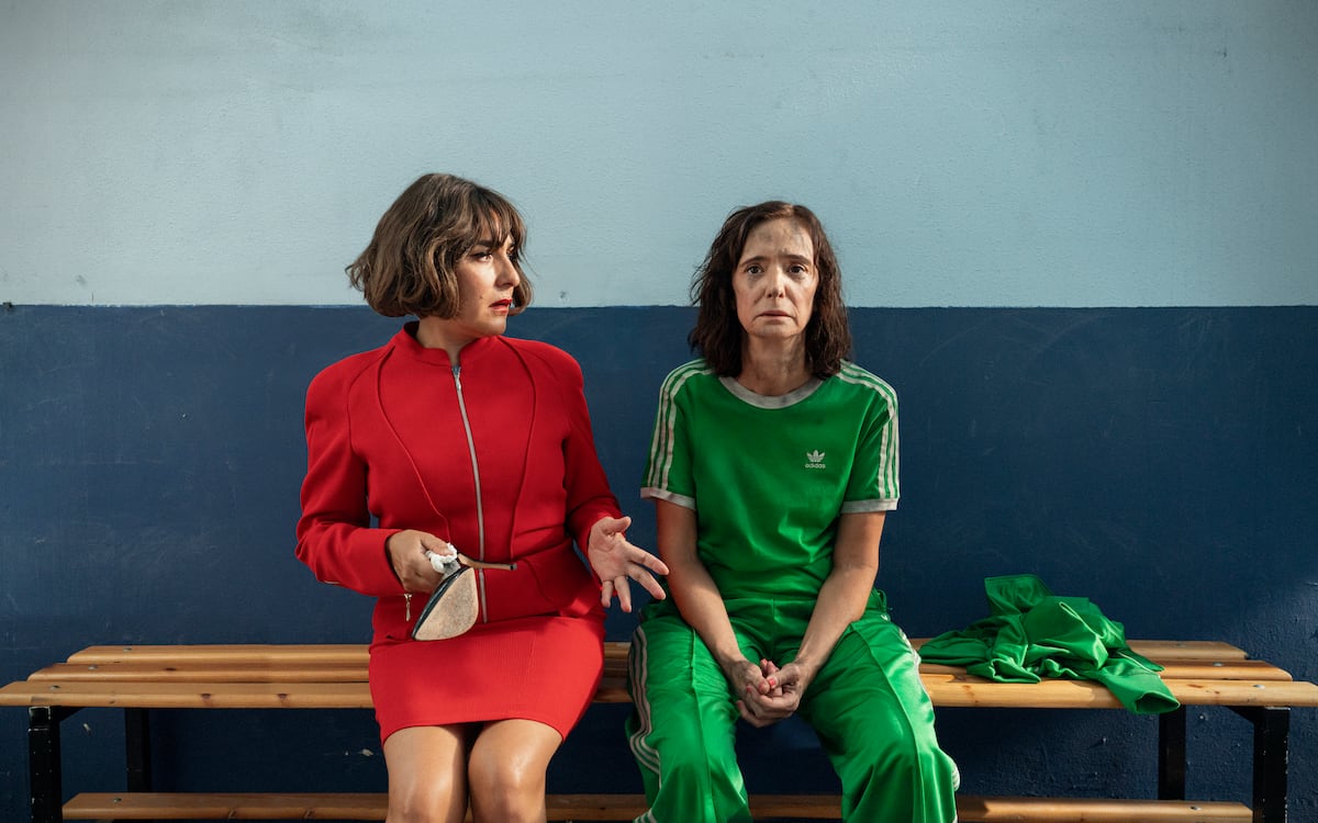 Cinco mulheres acima dos 50 anos desafiam o sistema e compartilham suas histórias Candela Peña e Ana Torrent, em 'Furia'. (Foto: HBO Max)