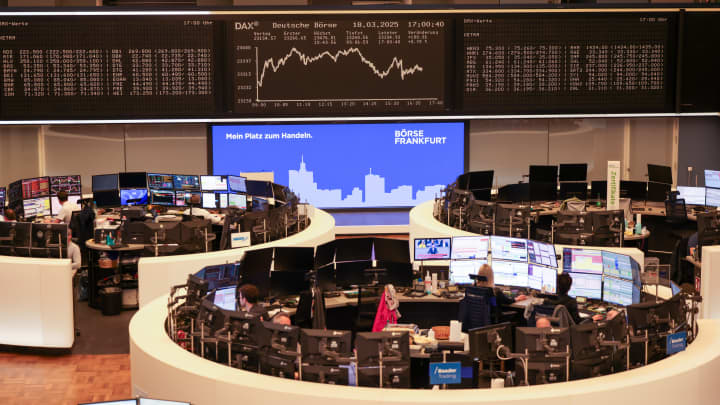 Mercados europeus iniciam dia em alta apesar da ameaça de tarifas de Trump O logotipo do Rio Tinto Group no topo da torre Central Park, que abriga os escritórios da empresa, em Perth, Austrália, na sexta-feira, 17 de janeiro de 2025. (Foto: Bloomberg | Bloomberg | Getty Images)