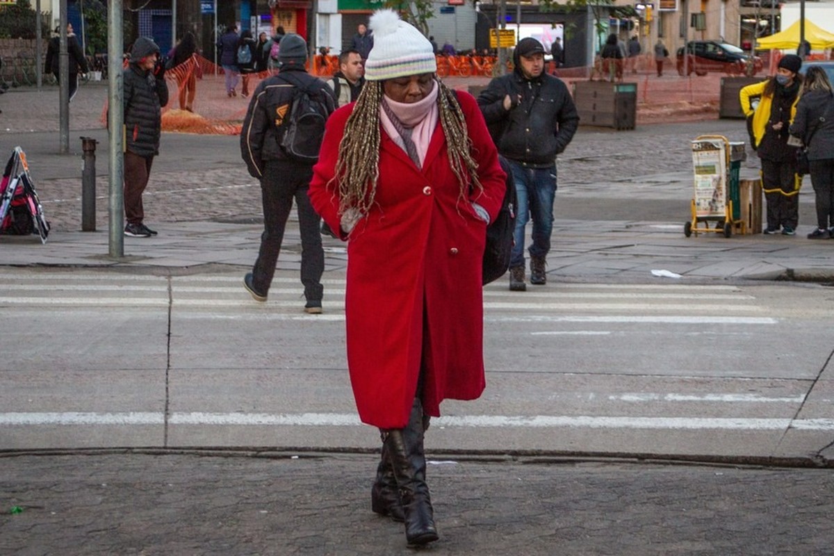 Frio e calor extremos elevam risco de mortes por AVC, alerta estudo recente