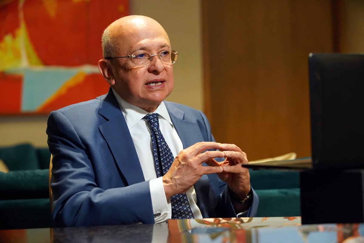 Petro enfrenta críticas da justiça e negociadores de paz por nova proposta contra crimes Ministro de Justiça, Eduardo Montealegre, em julho de 2025. (Foto: Ministério de Justiça Colômbia)