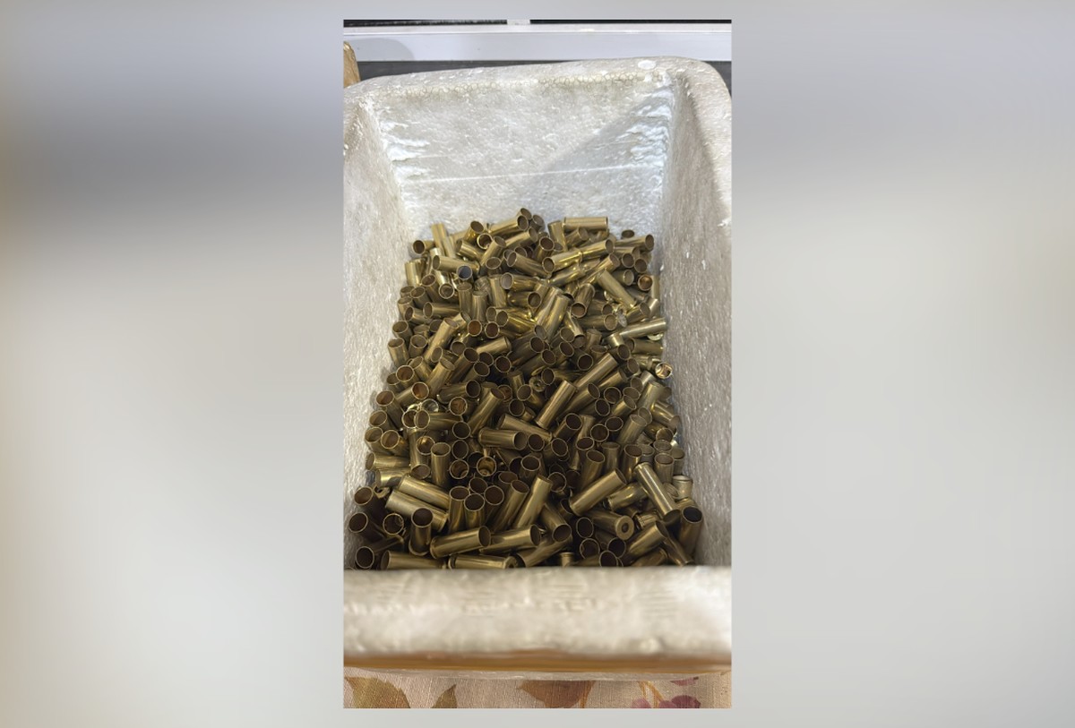 Polícia Civil desmantela fábrica clandestina de munição e prende ex-CAC Munição encontrada na fábrica clandestina (Foto: Reprodução)