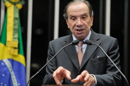 Tarifaço revela adversários de Lula em 2026 como aliados de Trump, afirma ex-chanceler Aloysio Nunes, ex-senador e ex-ministro. (Foto: Lia de Paula/Agência Senado)