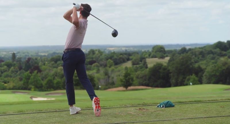 Alcaraz e Murray trocam tênis por tacos e jogam golfe juntos Foto: Reprodução