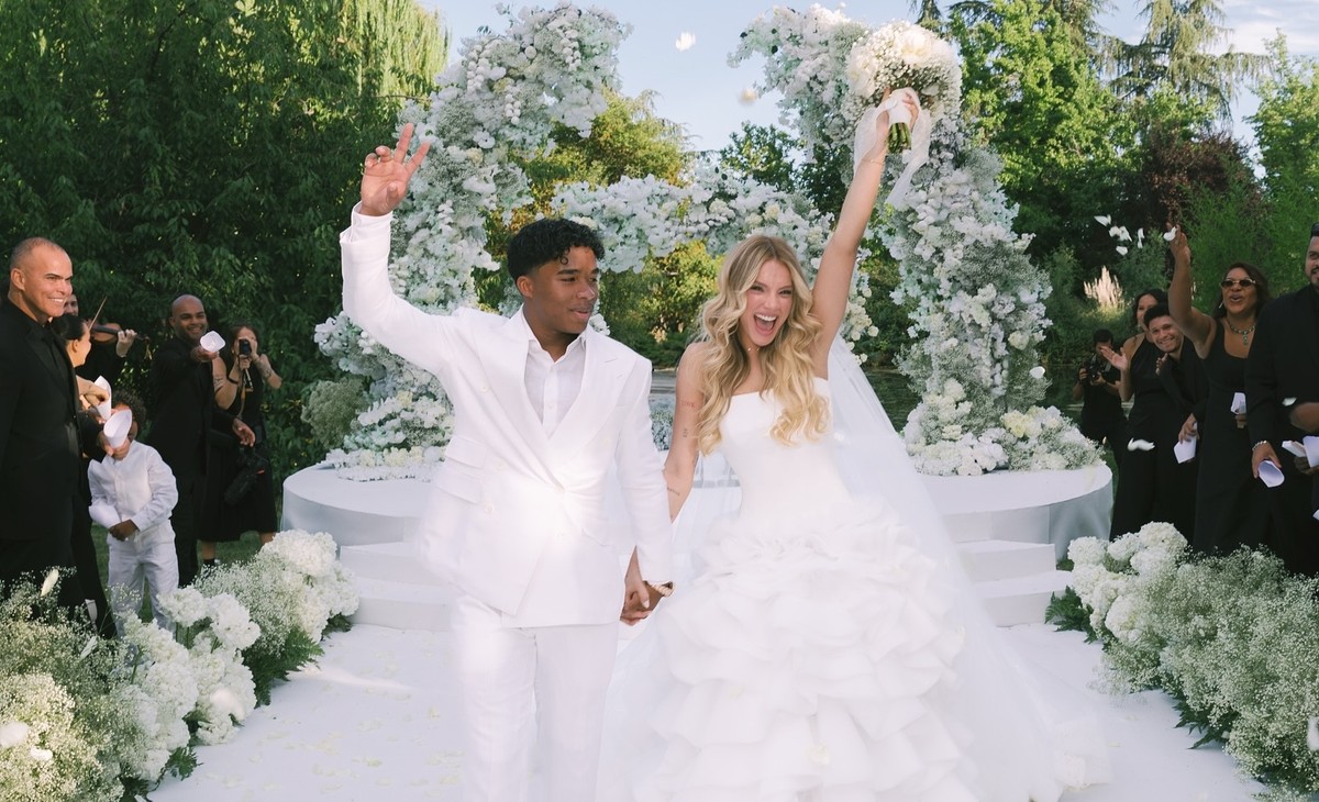 Endrick e Gabriely revelam detalhes do casamento luxuoso em fotos exclusivas Endrick e Gabriely Miranda se casam (Foto: Reprodução/Instagram)