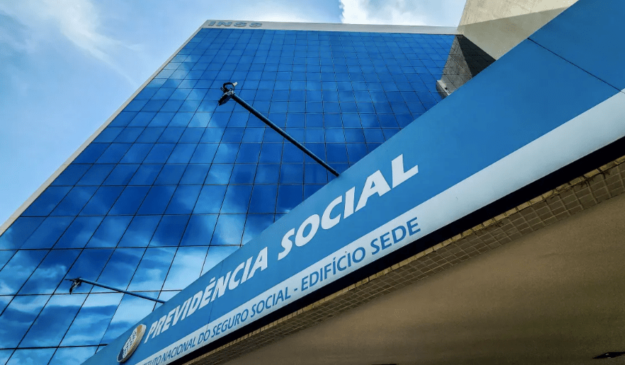 INSS critica pagamento de R$ 4 milhões aos Correios para reembolsos