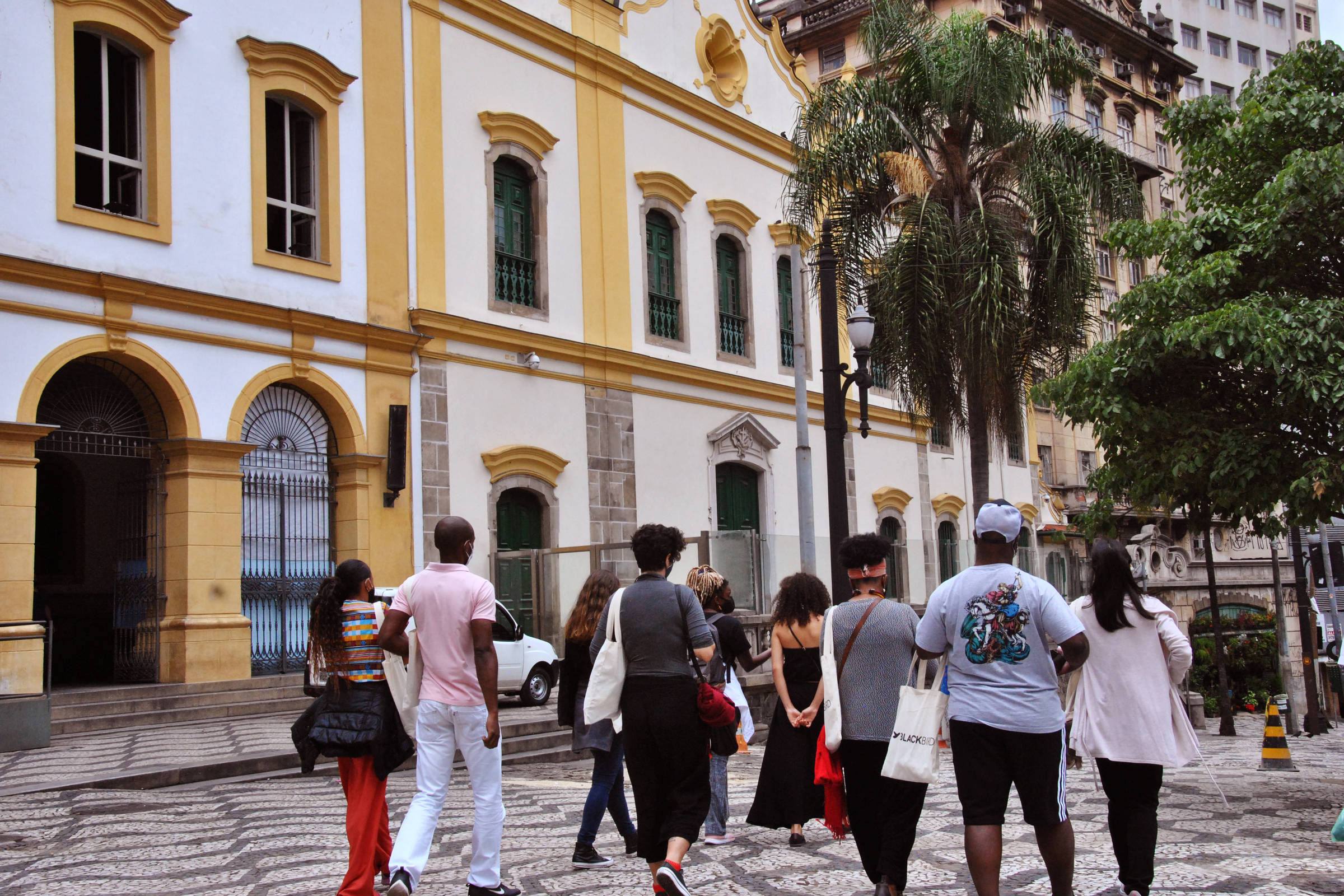 São Paulo deve indenizar em R$ 350 mil por vigilância a grupo cultural negro Caminhada São Paulo Negra (Foto: Heitor Salatiel/Divulgação)