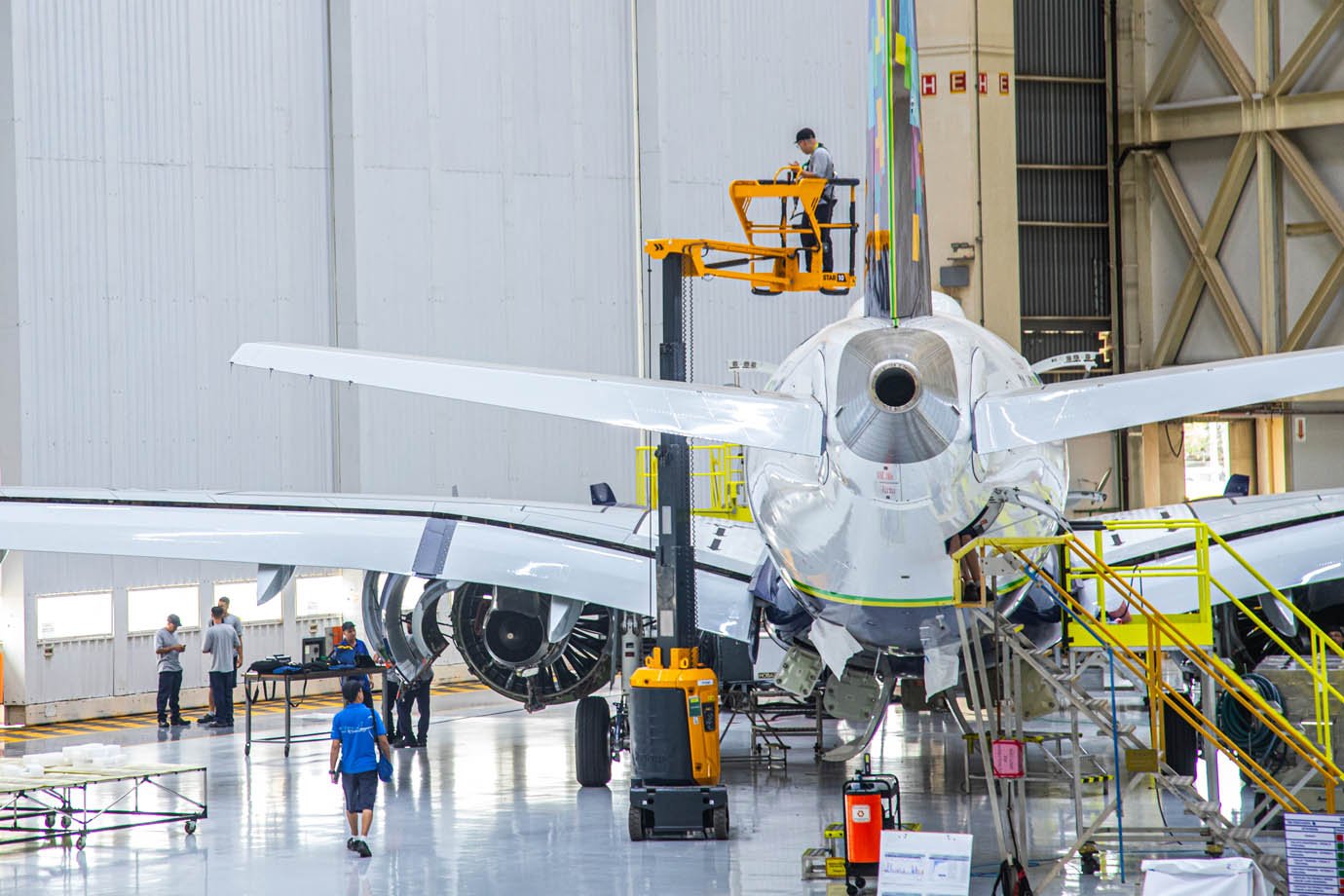 Embraer alerta que tarifas dos EUA podem ter impacto igual ao da Covid Imposto de 50% de Trump traria impacto de R$ 2 bi por ano; empresa está confiante de que haverá algum acordo bilateral para evitar taxação nas aeronaves, disse o executivo (Foto: Reprodução/Exame)