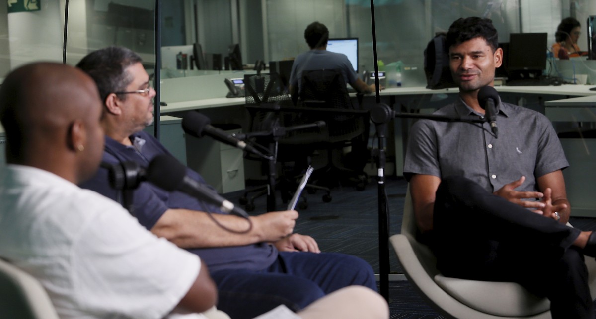 Gum comenta sobre Fluminense e confiança no Mundial de Clubes em videocast Gum, ex-zagueiro do Fluminense, em entrevista ao Toca e Passa, do GLOBO (Foto: Marcelo Theobald)