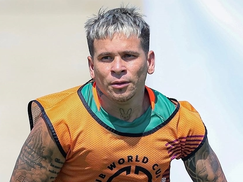 Venezuelano está recuperado de lesão na coxa e pode aparecer contra italianos (Foto: Marcelo Gonçalves / FFC)