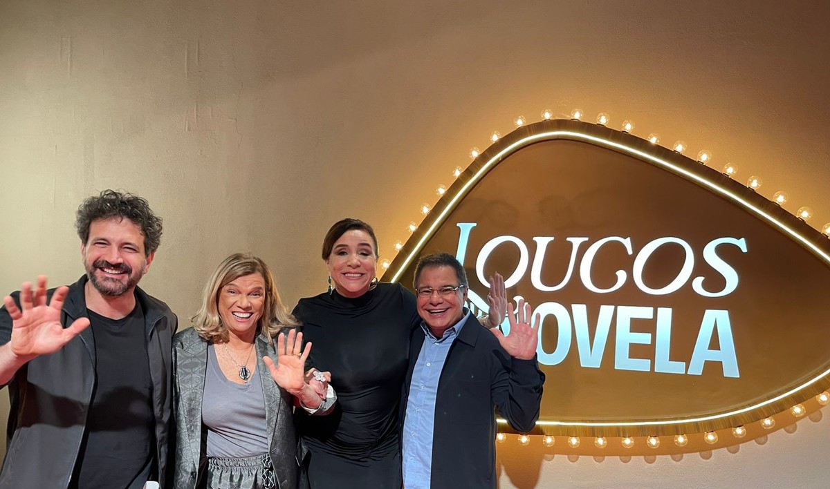 Caco Ciocler, Denise Saraceni, Marisa Orth e Ricardo Linhares (Foto: Divulgação)