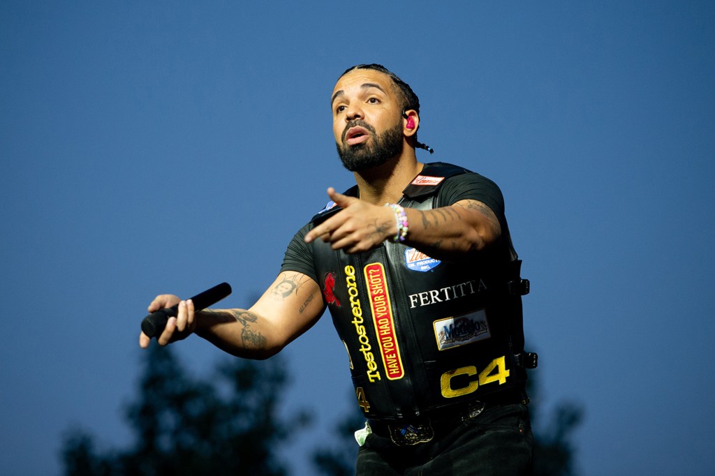 Drake brincou sobre ver sua ex na plateia durante um show recente. (Foto: Reprodução)