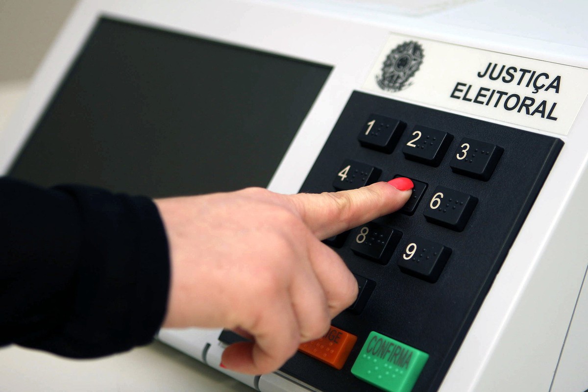 População brasileira demonstra apoio à reeleição de líderes políticos, aponta pesquisa Pesquisa também mostra que 59% da população apoia o aumento dos mandatos eletivos para cinco anos (Foto: Roberto Jayme/Ascom/TSE)