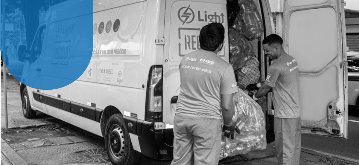 Light oferece desconto na conta de luz no Rio com iniciativa sustentável Clientes da Light podem entregar materiais recicláveis em ecopontos para ter desconto na conta de luz (Foto: Divulgação / Light)