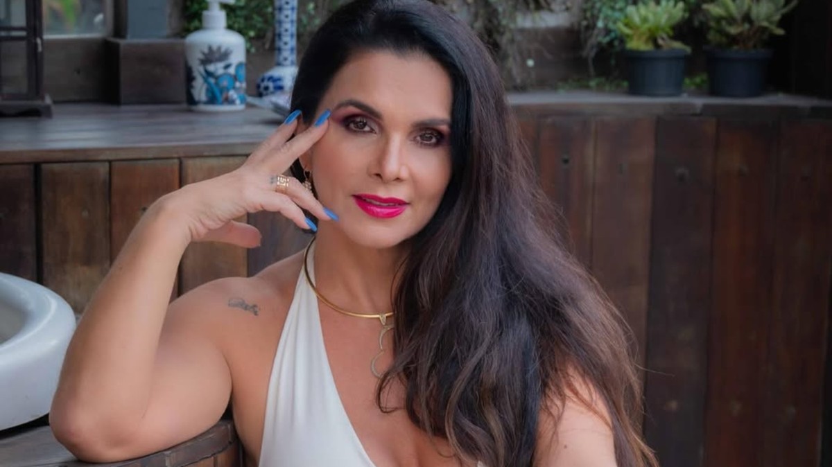 Luiza Ambiel falou sobre venda de peças íntimas e interações com seguidores (Foto: Reprodução Instagram)