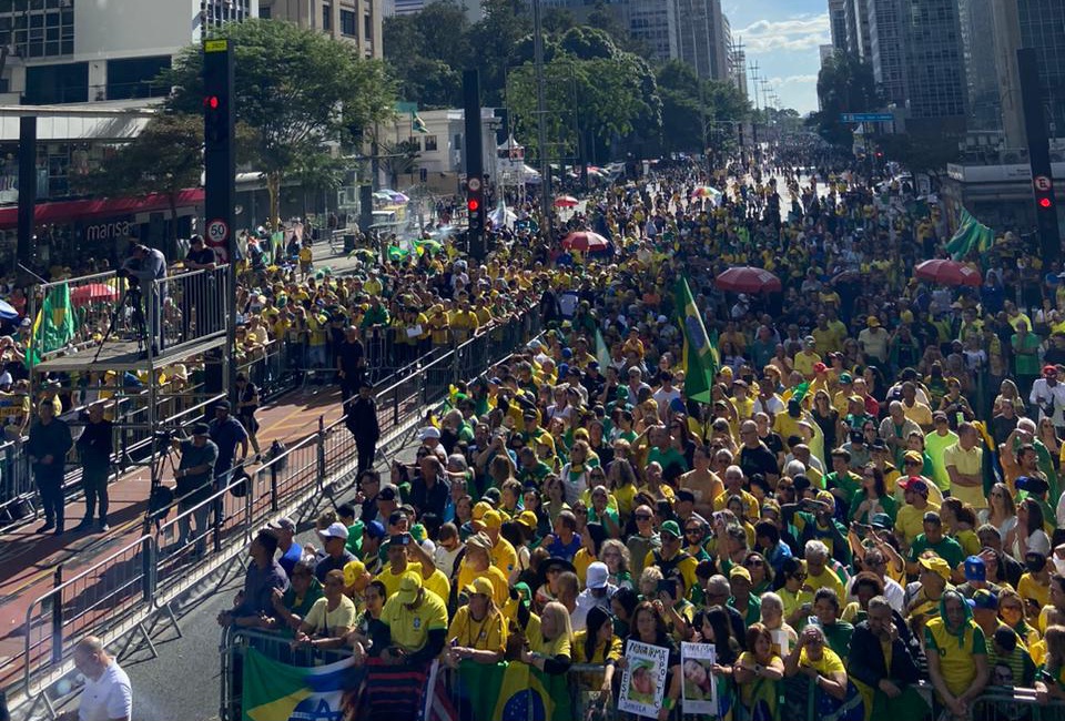 Evento na Paulista reduz apoio a Bolsonaro e fortalece a esquerda Evento de bolsonaristas na avenida Paulista neste domingo, 29, foi esvaziado (Foto: Laísa Dall'Agnol/VEJA)