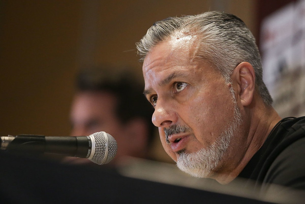 Crise de Boto pode comprometer negociações na janela de transferências José Boto, diretor do Flamengo (Foto: Flamengo)