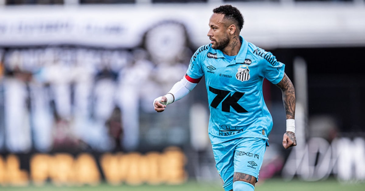 Neymar renovou com o Santos até dezembro de 2025. (Foto: Raul Baretta/Santos)