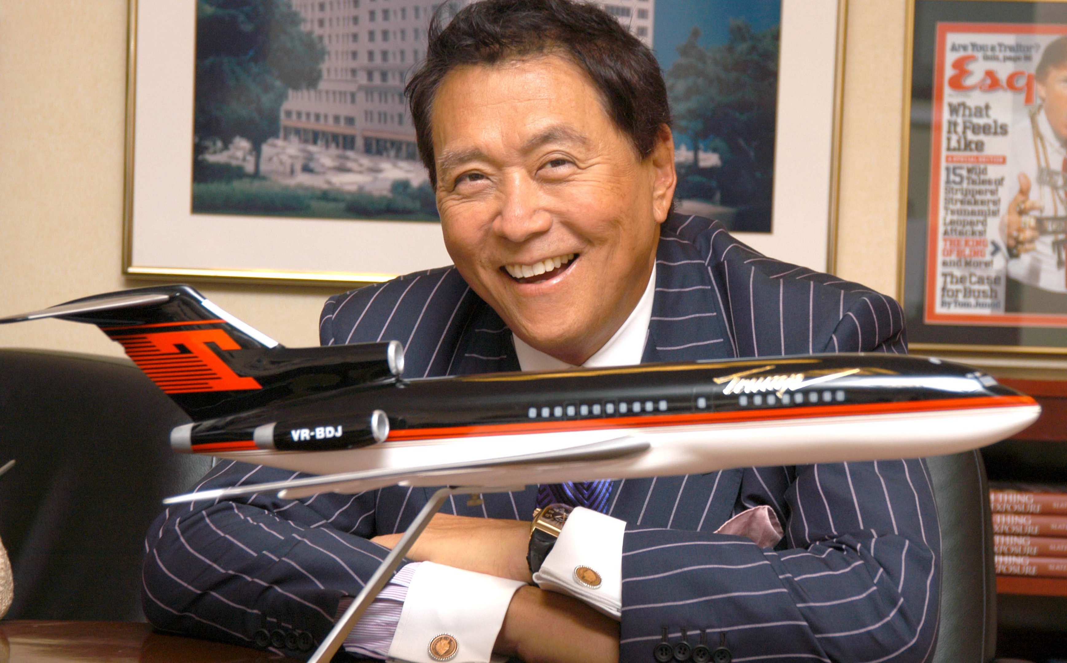 Autor de best-seller revela tática para lucrar com alta do bitcoin Robert Kiyosaki, autor do best seller Pai Rico Pai Pobre (Foto: Matt Carasella/Patrick McMullan/Getty Images)