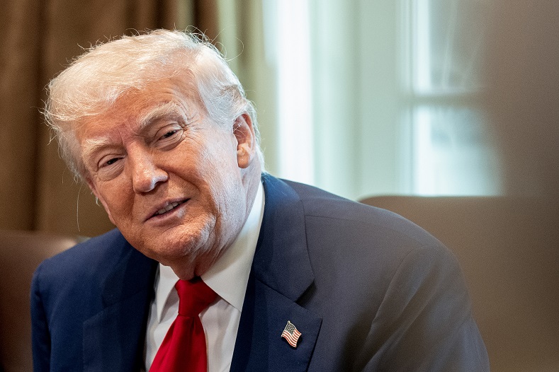 Projeto de lei tributária de Trump promete mudanças para contribuintes e empresas Donald Trump (Ken Cedeno/UPI/Bloomberg)