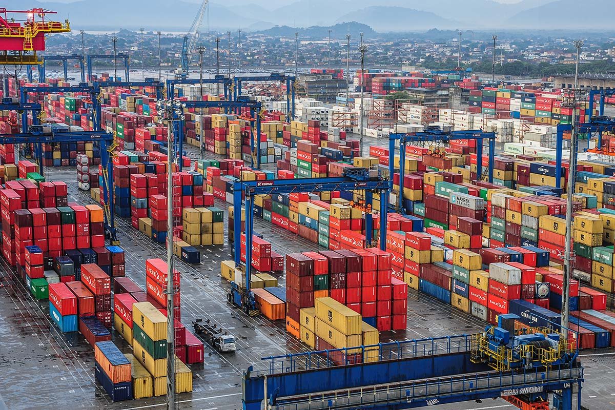 China e EUA iniciam flexibilização nas exportações com o “Marco de Londres” China reduz impostos em RMB 636 bilhões para impulsionar setores estratégicos e inovação (Foto: Reprodução)