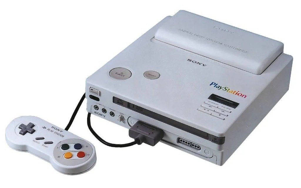 Nintendo diz 'não' e impulsiona a criação do PlayStation pela Sony Prototipagem que virou lenda: Um dos poucos exemplares conhecidos do "Nintendo Play Station", console híbrido criado na fracassada parceria entre Sony e Nintendo no início dos anos 1990 (Foto: Reprodução)