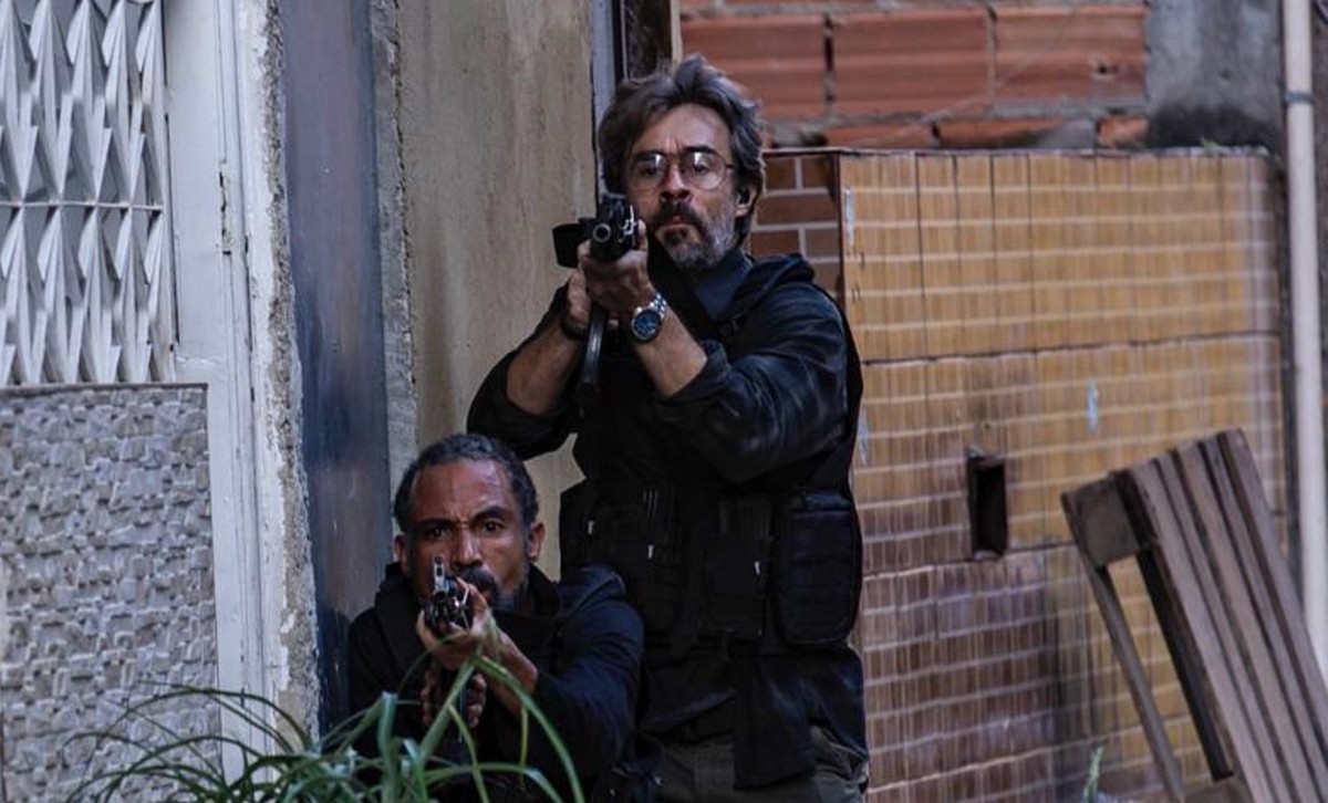 Silvio Guindane e Erom Cordeiro retornam a 'A divisão' em nova série do Globoplay Silvio Guindane e Erom Cordeiro em 'Arcanjo renegado' (Foto: César Diógenes)