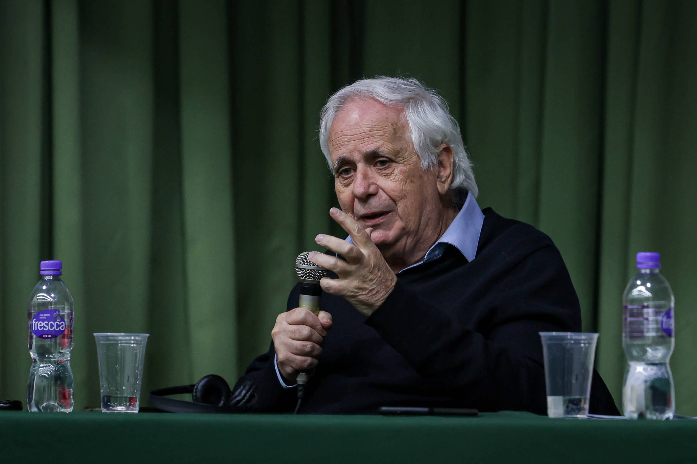 Ilan Pappe, historiador israelense, participa de evento na Casa de Cultura Japonesa, na USP, em São Paulo (Foto: Allison Sales - 5.ago.25/Folhapress)