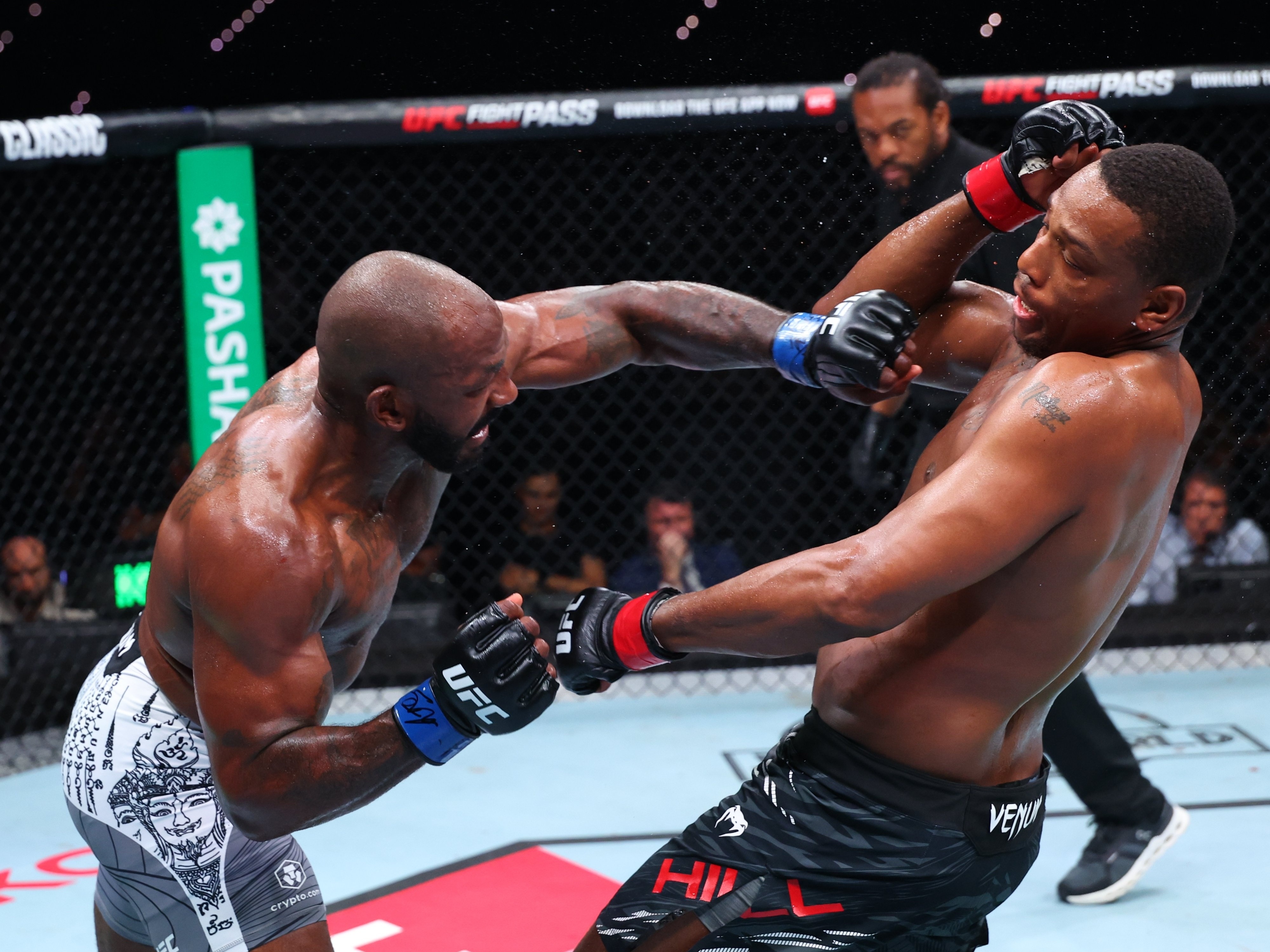Khalil Rountree Jr derrota Jamahal Hill e valida previsão de Poatan no UFC Khalil Rountree Jr venceu Jamahal Hill com uma apresentação limpa no UFC Baku (Foto: Reprodução/UFC)