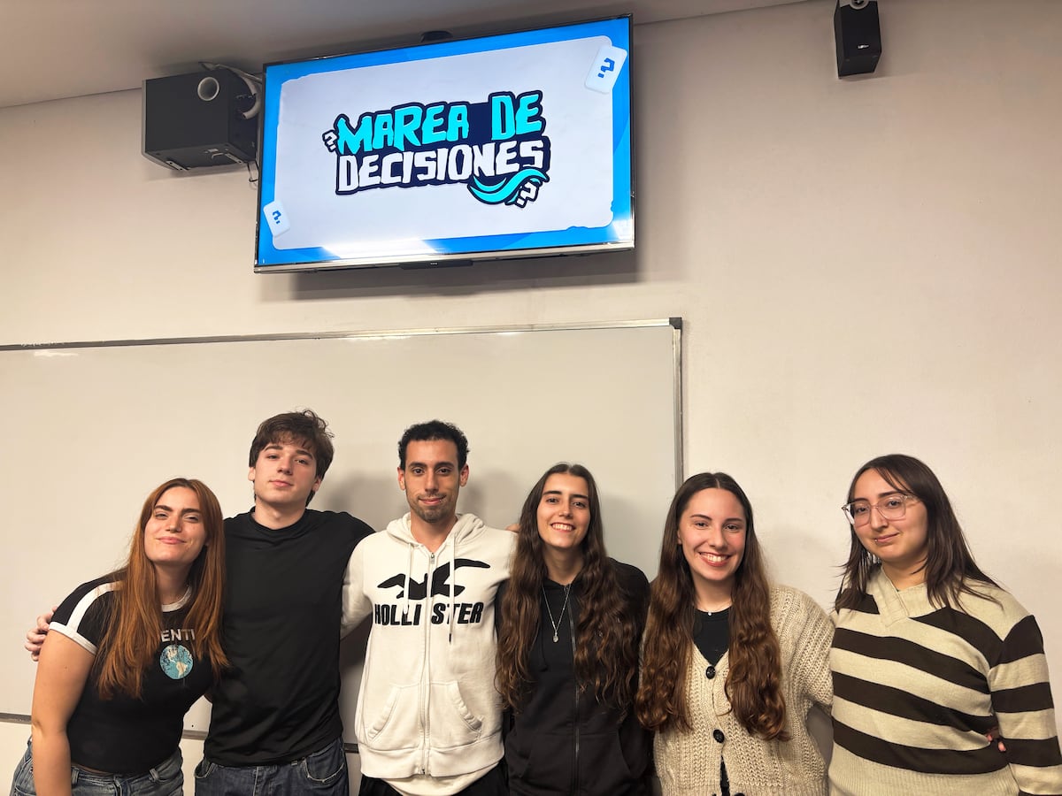 Jogo argentino 'Marea de Decisiones' promove conscientização sobre os oceanos Equipe de jovens que criou o videogame "Marea de decisiones". (Foto: CORTESÍA)