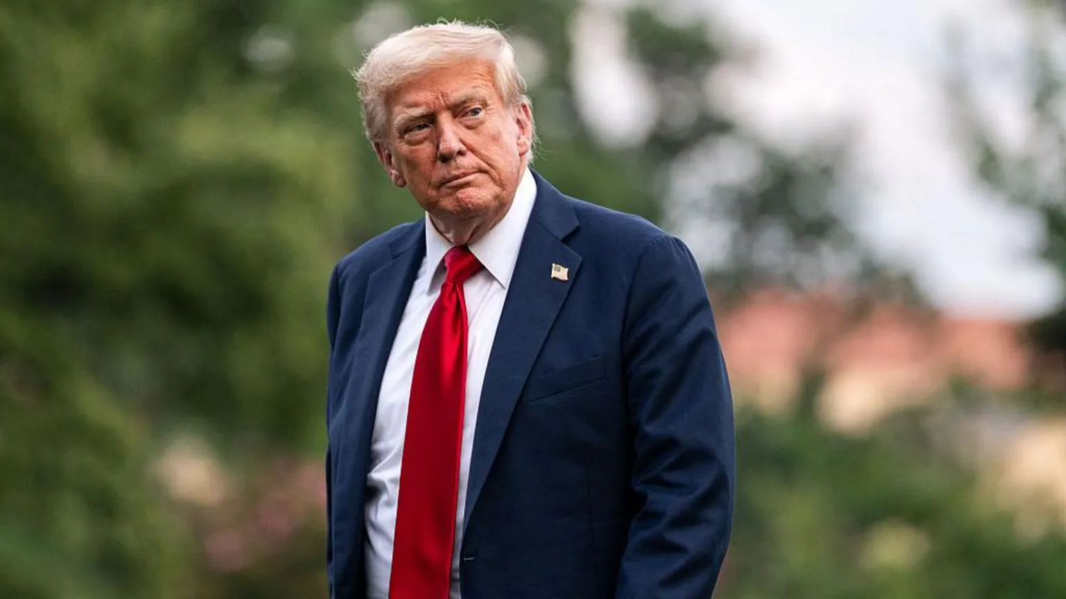 Trump questiona Zelenski sobre ataques da Ucrânia a Moscou, diz Casa Branca Trump questiona Zelenski sobre ataques da Ucrânia a Moscou, diz Casa Branca
