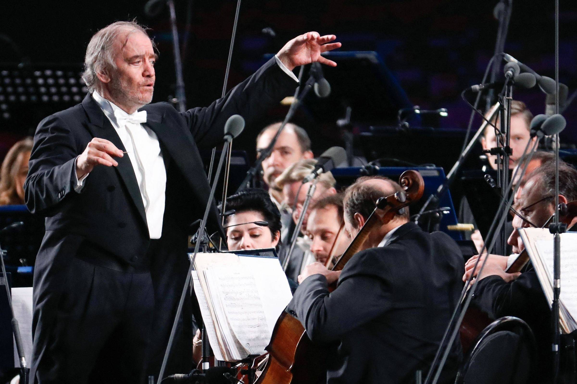 Maestro russo Valery Gergiev em concerto dedicado à Copa do Mundo 2018, na Rússia, em Moscou (Foto: Sergei Chirikov/AFP)