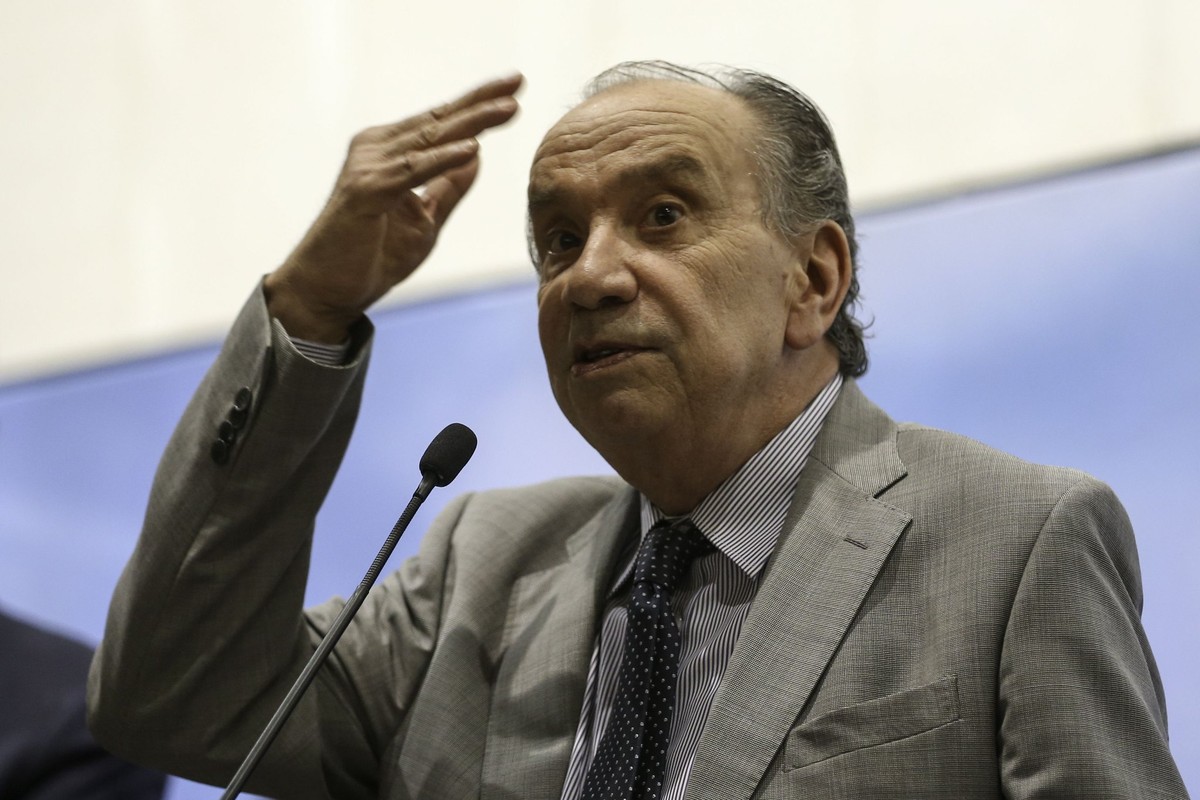 Ex-chanceler critica ações de Trump e compara a comportamento de gângster O então ministro das Relações Exteriores, Aloysio Nunes Ferreira, discursa em evento no Itamaraty (Foto: Agência Brasil/11-9-2018)