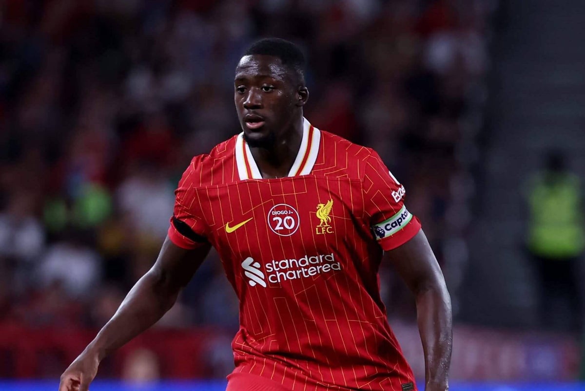 Liverpool investe quase £300 milhões, mas precisa reforçar a zaga Foto: Reprodução/The Athletic UK