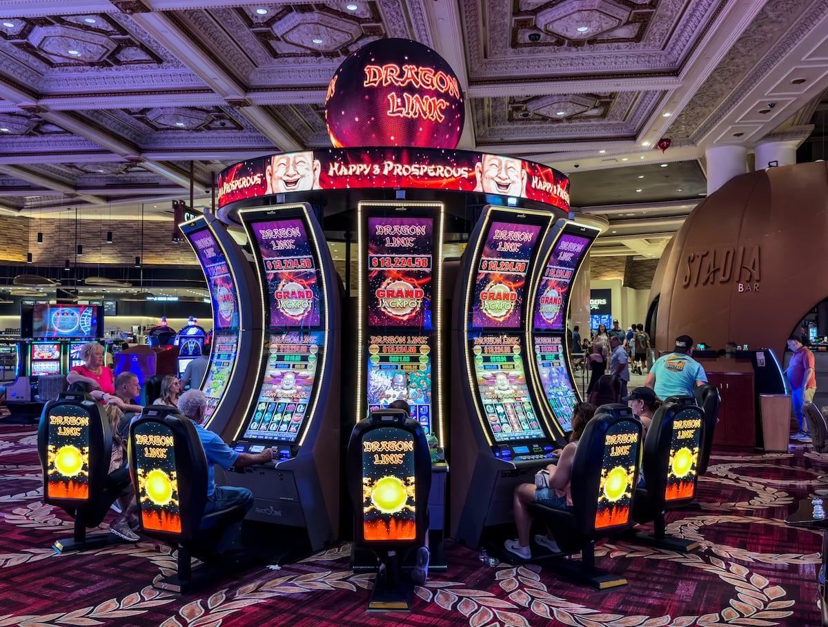 Um cassino em Las Vegas, no dia 29 de maio. (Foto: George Rose/Getty Images)