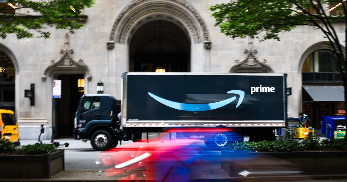 Amazon registra aumento de 30% nas vendas com Prime Day estendido e impulsiona negócios Dois terços dos itens comprados custaram menos de US$ 20, e a família média gastou US$ 156, o que sinalizou um consumo ainda cauteloso (Foto: Reprodução).