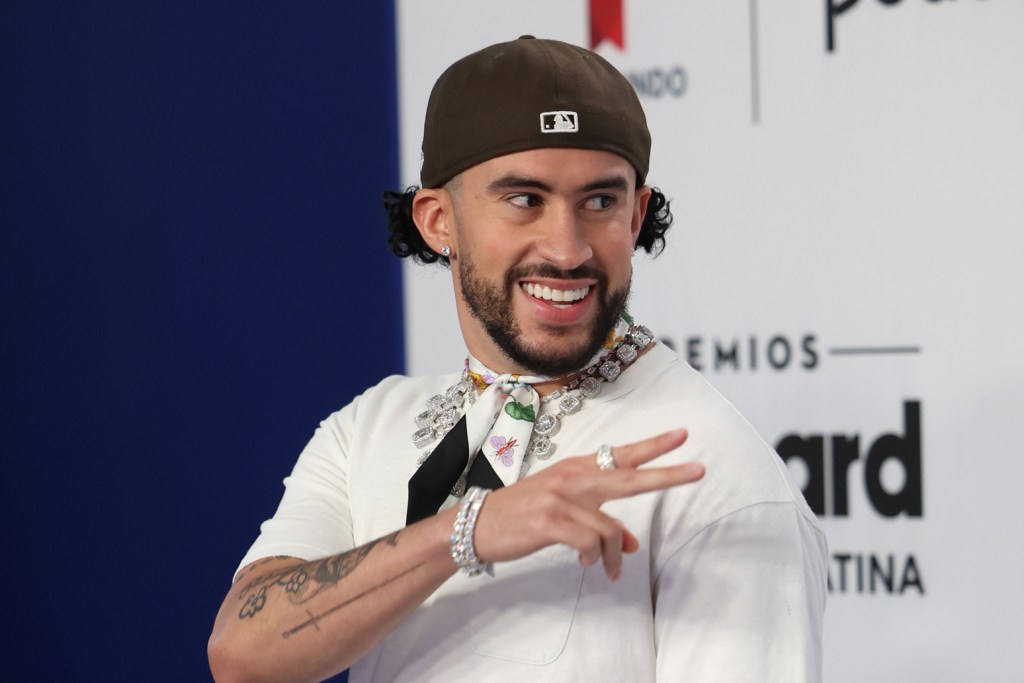 Bad Bunny é eleito um dos homens mais atraentes de todos os tempos Bad Bunny é eleito um dos homens mais atraentes de todos os tempos