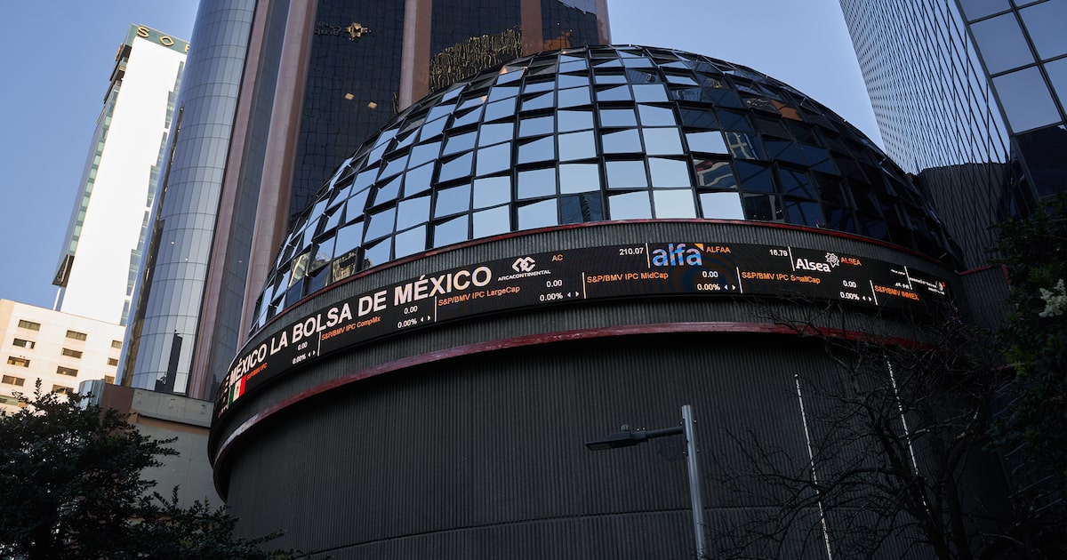 Analistas apontam melhores opções de investimento na América Latina para 2023 Bolsa do México: O S&P BMV/IPC teve alta de mais de 30% em dólares no primeiro semestre de 2025, impulsionado pelo setor exportador e consumo básico. (Foto: Mauricio Palos/Bloomberg)