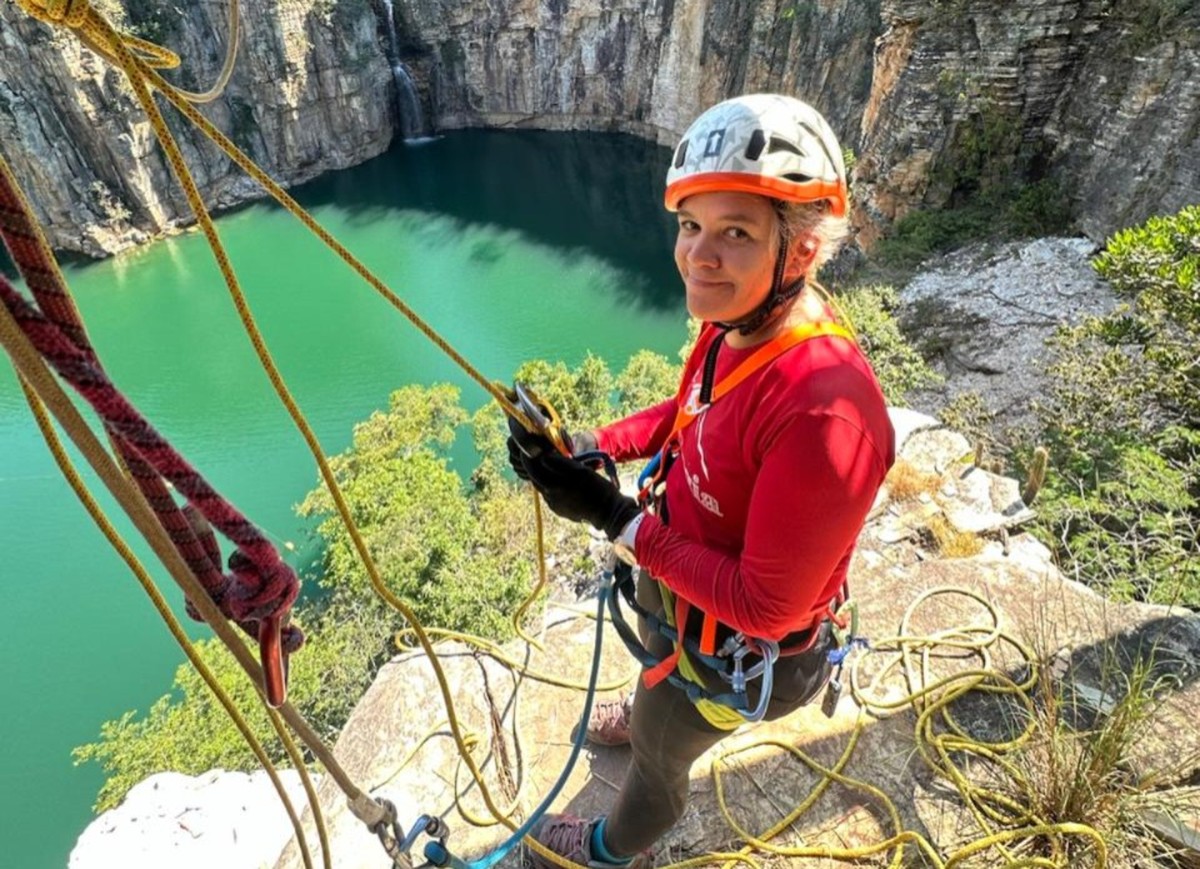 Geóloga alerta sobre riscos em áreas turísticas sem mapeamento adequado Joana Paula Sanchez. Professora da Universidade Federal de Goiás e especialista em riscos geológicos em áreas turísticas (Foto: Reprodução)
