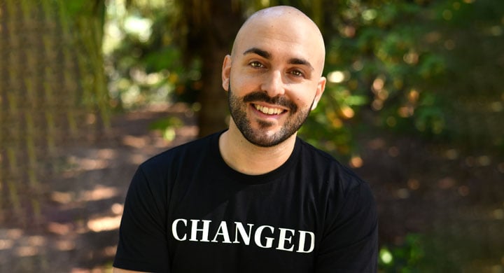 Ex-gay relata conversão e enfrenta processo por compartilhar sua experiência religiosa