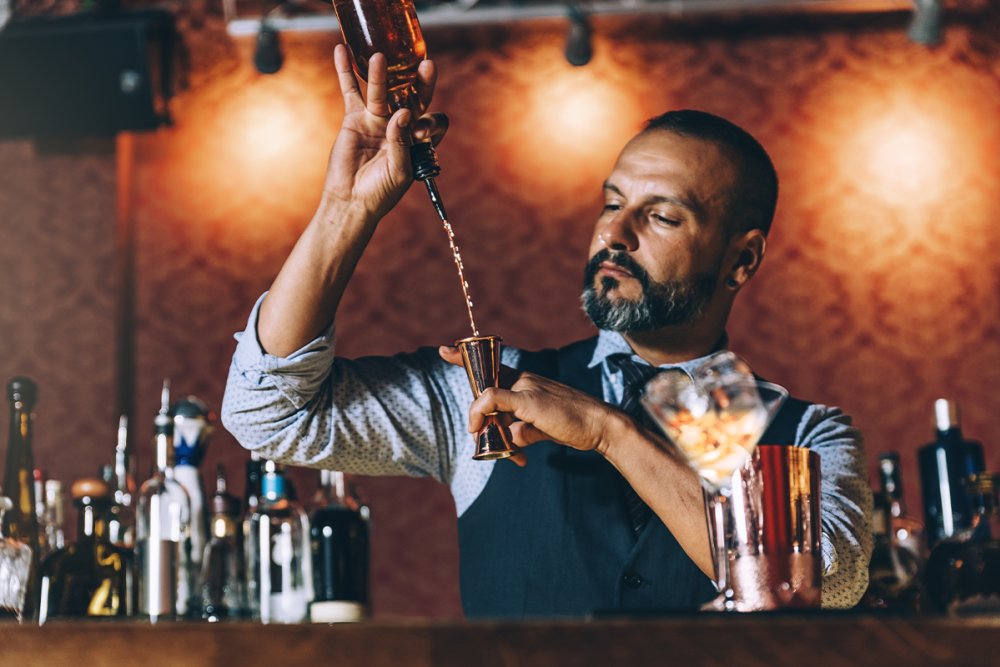 Barmans revelam por que o cocktail é o favorito nas coquetelarias Barmans revelam por que o cocktail é o favorito nas coquetelarias
