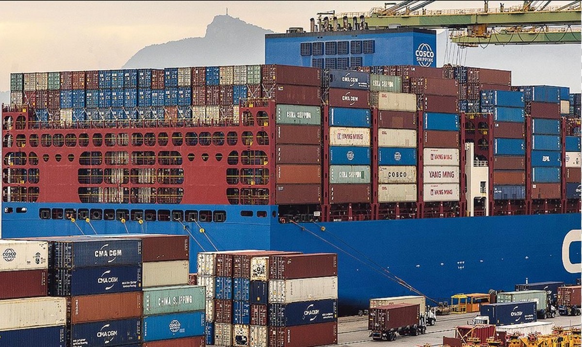 Brasil não consegue evitar tarifas de Trump e enfrenta negociações difíceis Navio no Porto do Rio (Foto: Dado Galdieri/Bloomberg)