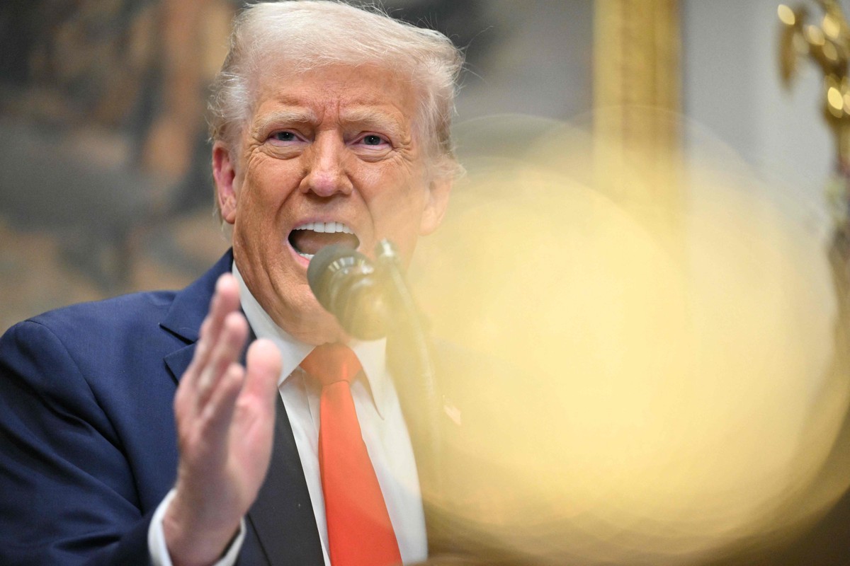 Trump critica proposta europeia e afirma que Irã busca negociar com os EUA sobre Israel Presidente dos EUA, Donald Trump, fotografado na Casa Branca na terça-feira (Foto: Roberto Schmidt/AFP)