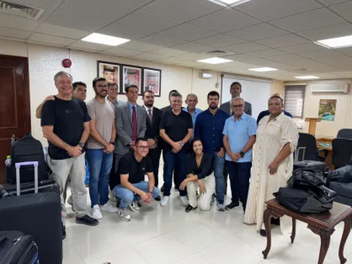 Parte da comitiva de políticos brasileiros que estava em Israel (Foto: Arquivo pessoal)