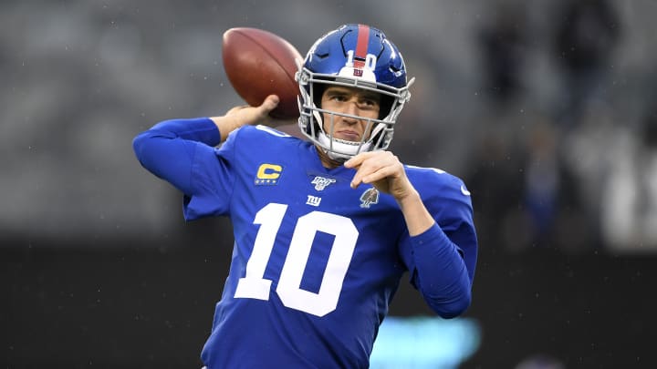 Eli Manning desiste de comprar parte dos Giants por conta dos altos custos Eli Manning #10 do New York Giants aquece antes do jogo contra o Philadelphia Eagles no MetLife Stadium em 29 de dezembro de 2019, em East Rutherford, Nova Jersey. (Foto: Sarah Stier | Getty Images)