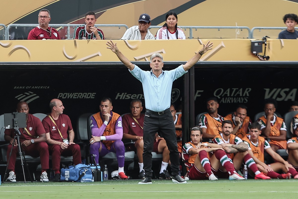 Renato Gaúcho ficou insatisfeito com a falta de foco dos jogadores do Fluminense (Foto: MARCELO GONÇALVES / FLUMINENSE F.C.)